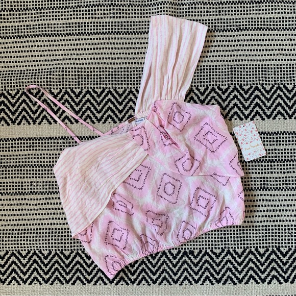 NWT Free People Asymmetrical Cropped Top size XS - Picture 1 of 5